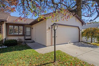 1732 Lowell Wood W, Mishawaka, IN 46545