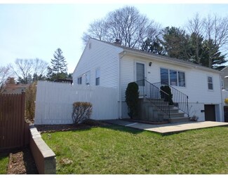 256 Lexington St, Woburn, MA 01801