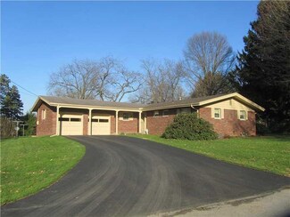 360 Sanbern Dr, Mercer, PA 16137