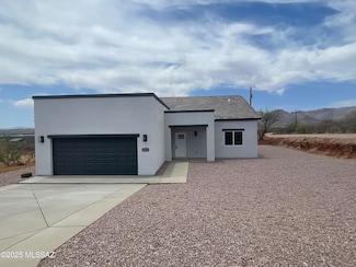 1825 Via Nueva Zelandia, Rio Rico, AZ 85648
