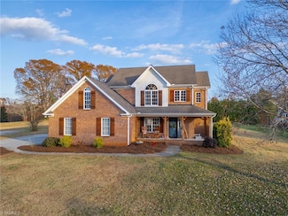 206 Garden Valley Dr, Winston Salem, NC 27107