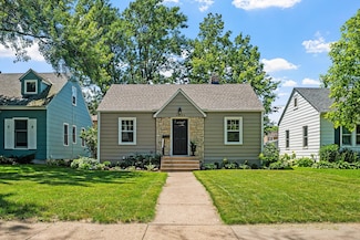 4084 Utica Ave S, Saint Louis Park, MN 55416