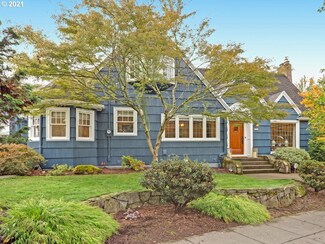 2000 NE Ridgewood Dr, Portland, OR 97212