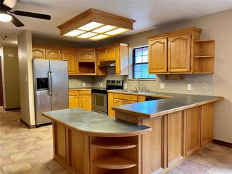 77 SW Oak Dr, Indiahoma, OK 73552