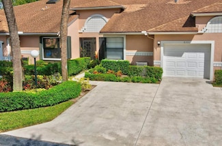 8351 Sunmeadow Ln, Boca Raton, FL 33496