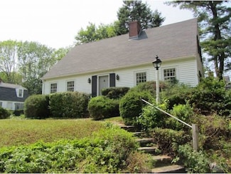 27 Colonial Ln, New Castle, NH 03854