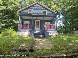 52 N Center St, Millerton, NY 12546