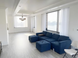 10 Little St W Unit 35C, New York, NY 10004