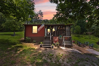 15 Spring Dr, Burnside, KY 42519