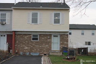 37 Redbud Rd, Piscataway, NJ 08854