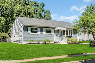 27 Willow Rd, Bordentown, NJ 08505