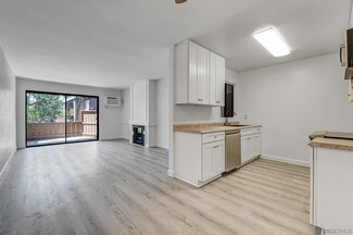 9889 Caminito Marlock Unit 11, San Diego, CA 92131