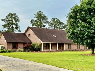5704 Forest Lake Dr W, Tifton, GA 31794