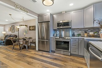 323 Sparrow Ct Unit 323, Three Bridges, NJ 08887