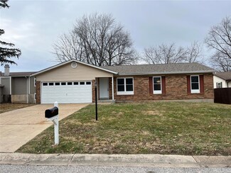 22 S Dianne Dr, Saint Peters, MO 63376