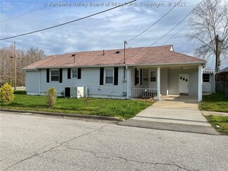 1001 10th St, Nitro, WV 25143