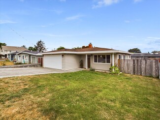 3327 18th St, Eureka, CA 95501