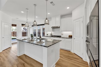 8141 Meadow Valley Dr, McKinney, TX 75071