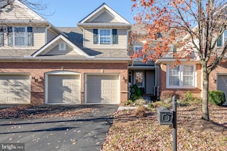 66 Farmview Ln, Lititz, PA 17543