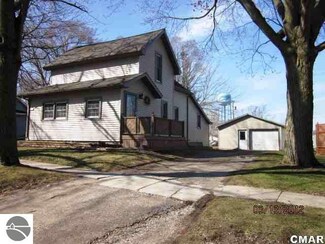 419 N Maple St, Ithaca, MI 48847
