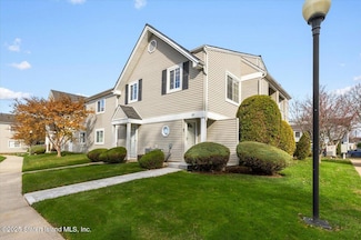 132 Gervil St Unit 2fl, Staten Island, NY 10309