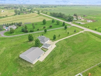 18567 Y Ave, Granger, IA 50109