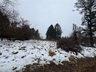 1114 Countyline Rd, New Castle, PA 16101