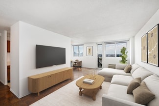 100 Manhattan Ave Unit 2209, Union City, NJ 07087