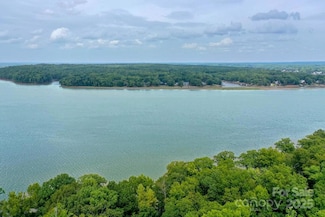238 Bluff Ln, Salisbury, NC 28146