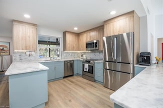 5311 Hickory Wood Dr, Naples, FL 34119