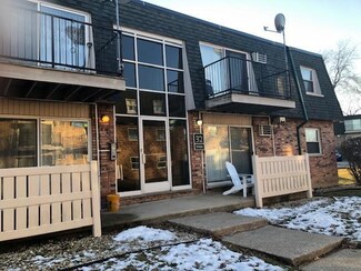 9986 S 84th Terrace Unit 101, Palos Hills, IL 60465