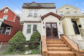 23 Medbourne Ave, Irvington, NJ 07111