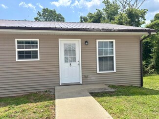 108 Scott Dr Unit 5, Edmonton, KY 42129