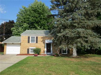 914 Independence Rd, Toledo, OH 43607