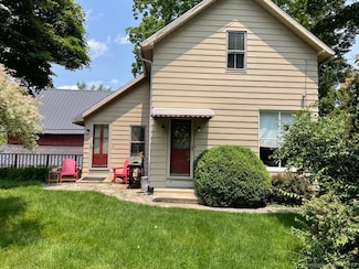 263 Seymour Rd, Woodbridge, CT 06525