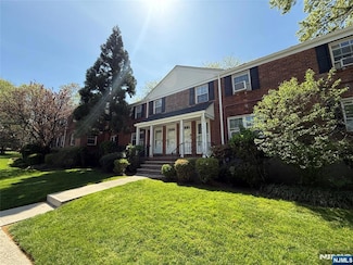 191 Knickerbocker Rd Unit 3, Englewood, NJ 07631