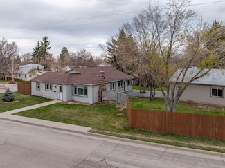 849 Cliff St, Lander, WY 82520