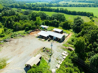 3085 W River Rd, Taylorsville, KY 40071