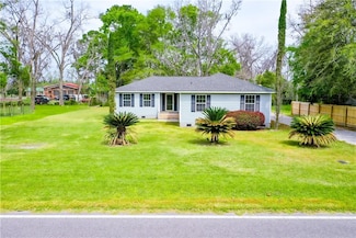 712 Sycamore St, Blackshear, GA 31516