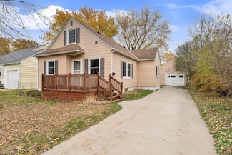 1605 6th St SE, Austin, MN 55912