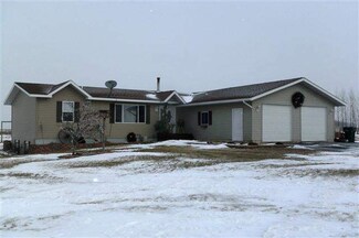 1752 Wuertzburg Rd, Athens, WI 54411