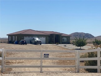 29435 Frontier Rd, Helendale, CA 92342