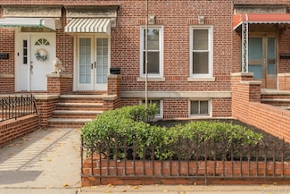 4718 39th Place Unit 2, Sunnyside, NY 11104