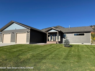 45 Ponderosa Dr, Star Valley Ranch, WY 83127