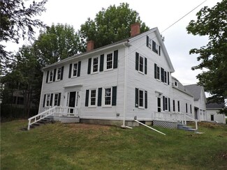 51 Franklin St, Bucksport, ME 04416