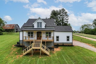 59 Clear Sky Dr, Franklin, NC 28734