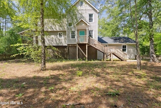 975 Riverbend Dr, Burgaw, NC 28425