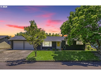 1533 Sequoia Ave, Springfield, OR 97477