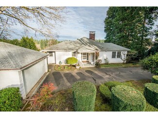 3144 Glenmorrie Dr, Lake Oswego, OR 97034