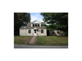 310 E Hereford Ave, Independence, MO 64055